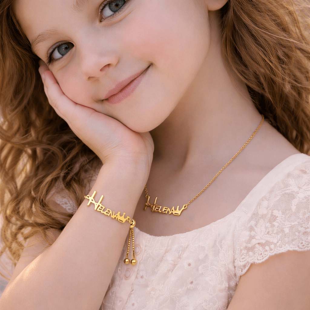 Crown Baby Name Necklace - Glaxias