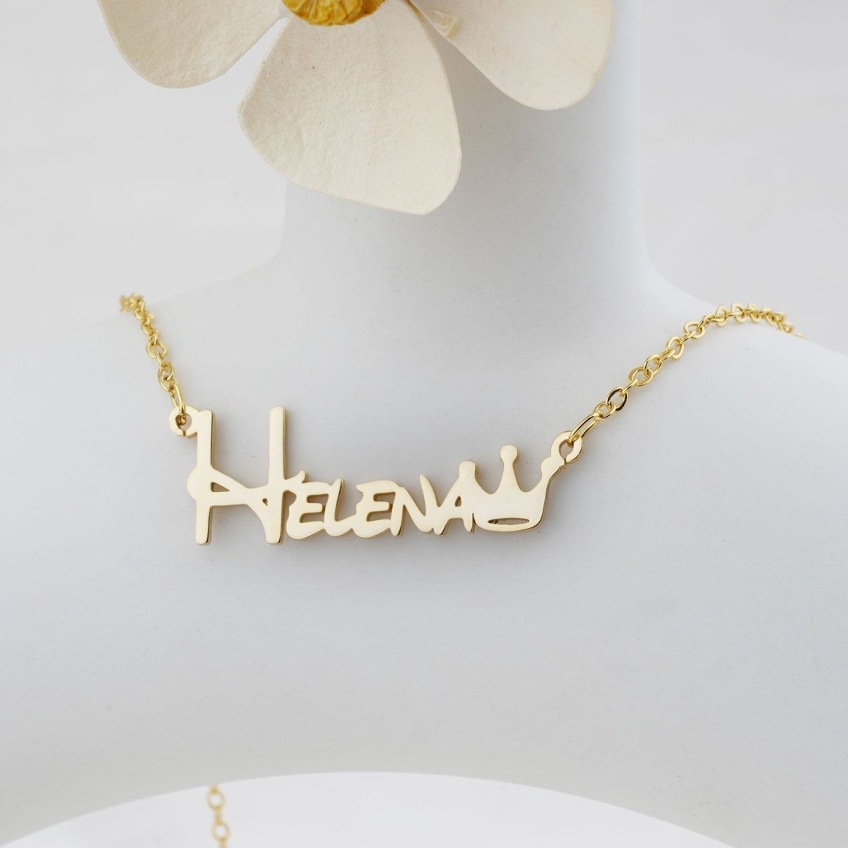 Crown Baby Name Necklace - Glaxias