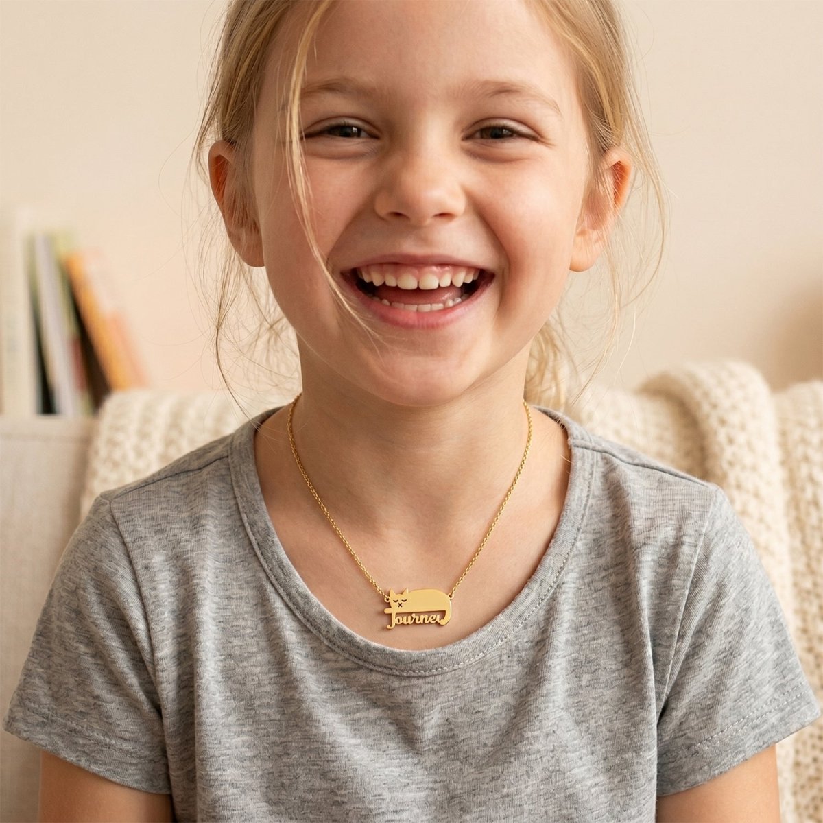 Custom Cat Silhouette Name Necklace - Glaxias