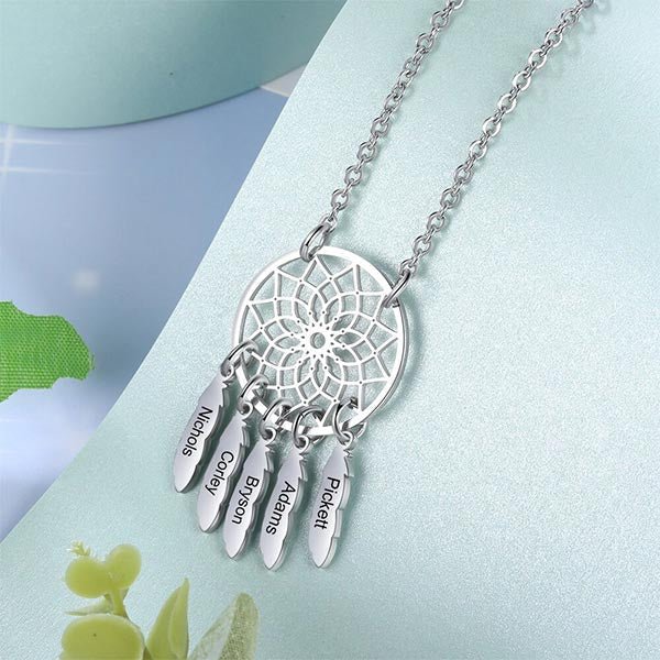 Custom Dream Catcher Family Name Necklace - Glaxias