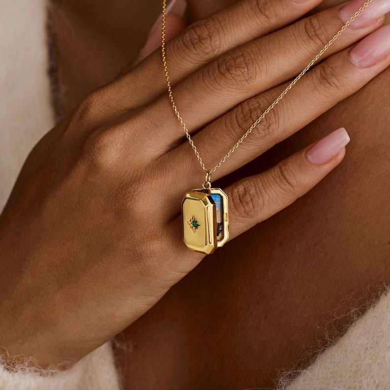 Custom Photo Locket Necklace with Birthstone - Glaxias