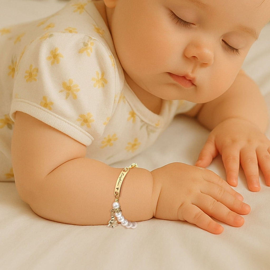 Personalised Kids Pearl Name Bracelet ¨C Christmas Tree Charm, Adjustable - Glaxias