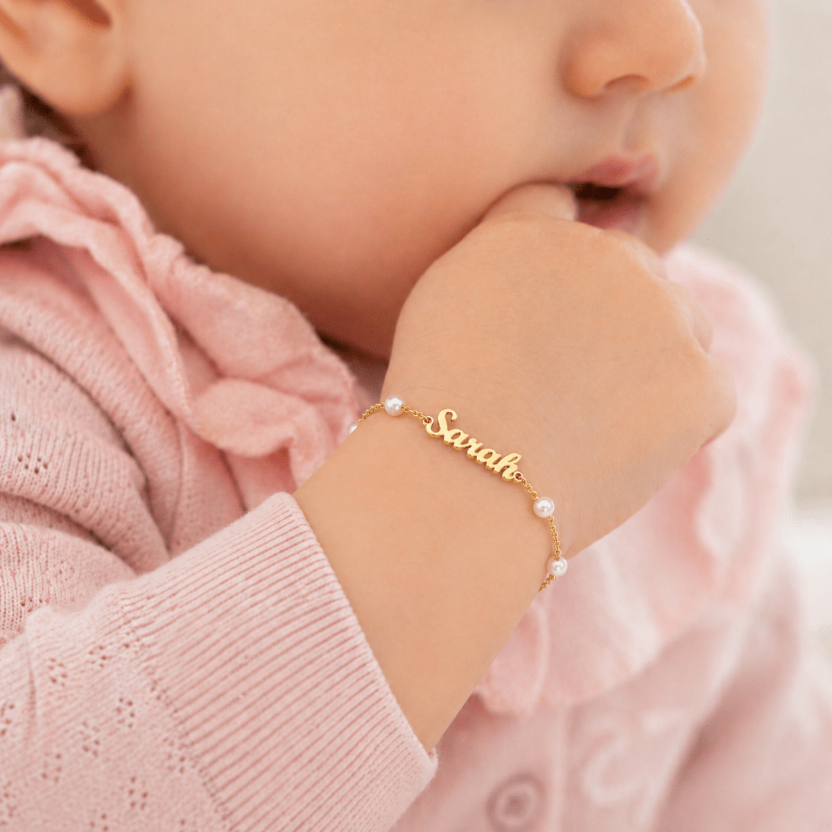 Personalized Dainty Pearl Name Bracelet for Baby - Glaxias