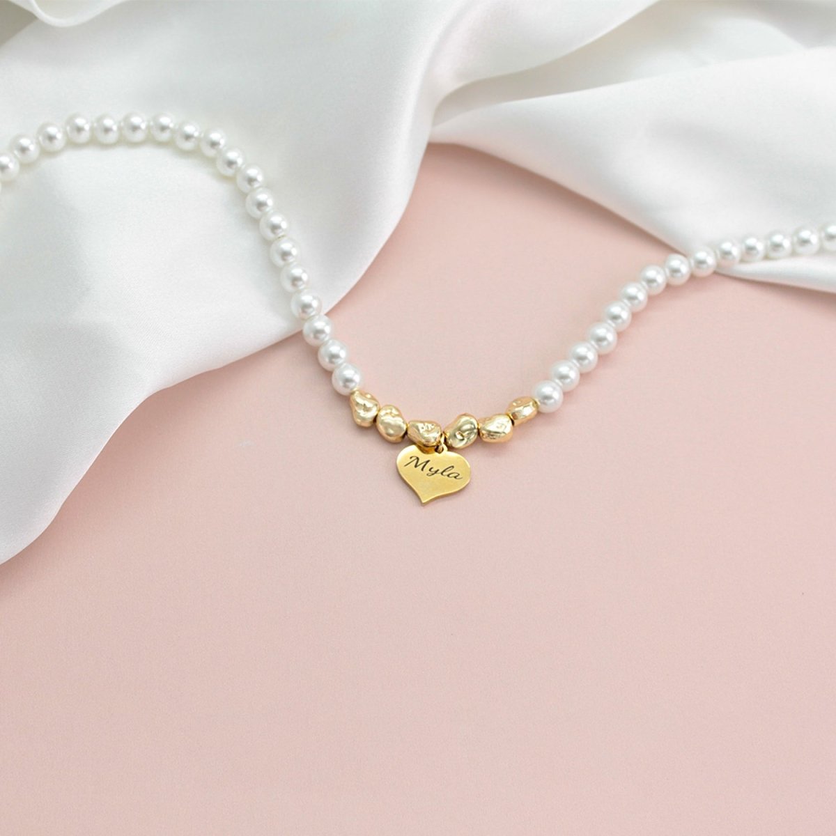 Personalized Girl's Name Heart Pearl Necklace - Glaxias