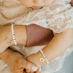 Personalized Initial Mom and Daughter Pearl Bracelet Set - Glaxias