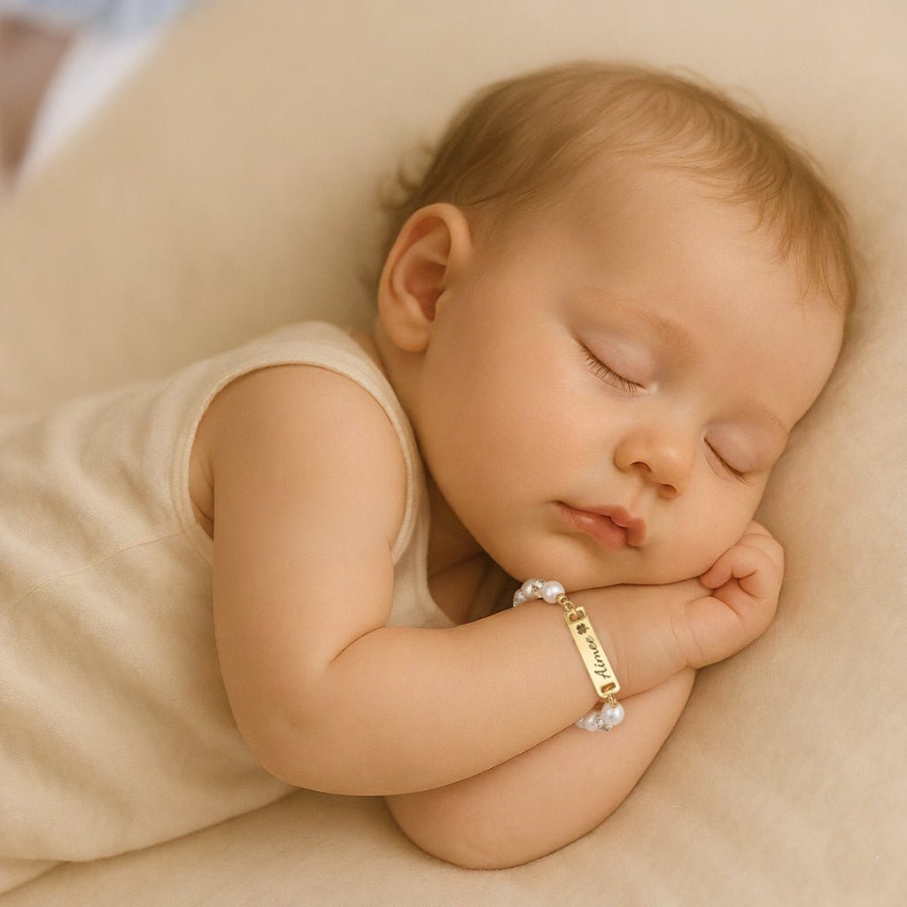 Personalized Kids Pearl & CZ Nameplate Bracelet - Glaxias