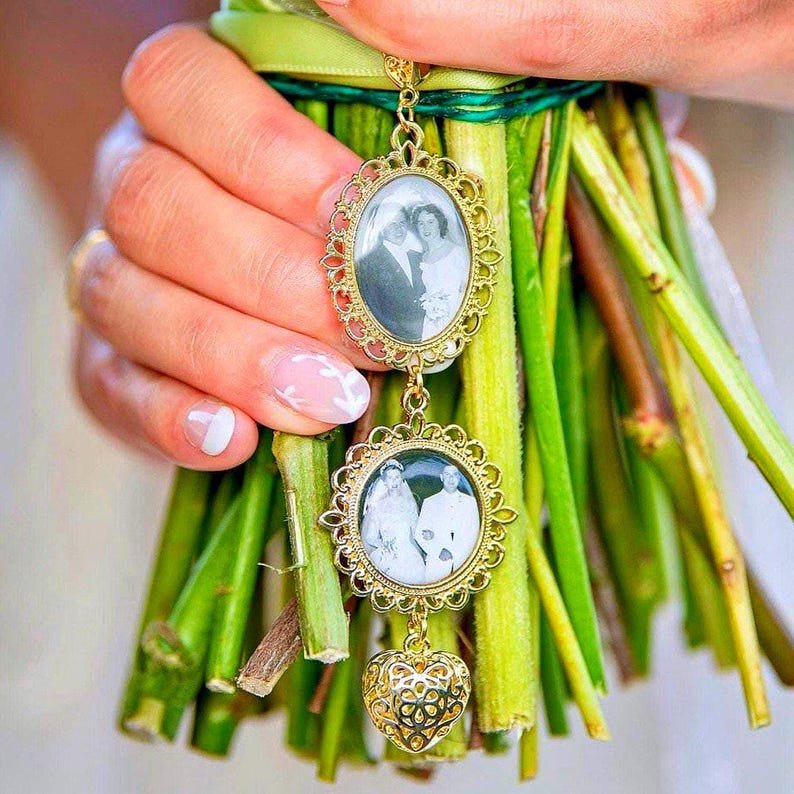Personalized Memorial Bouquet Charm with Custom Photos - Glaxias