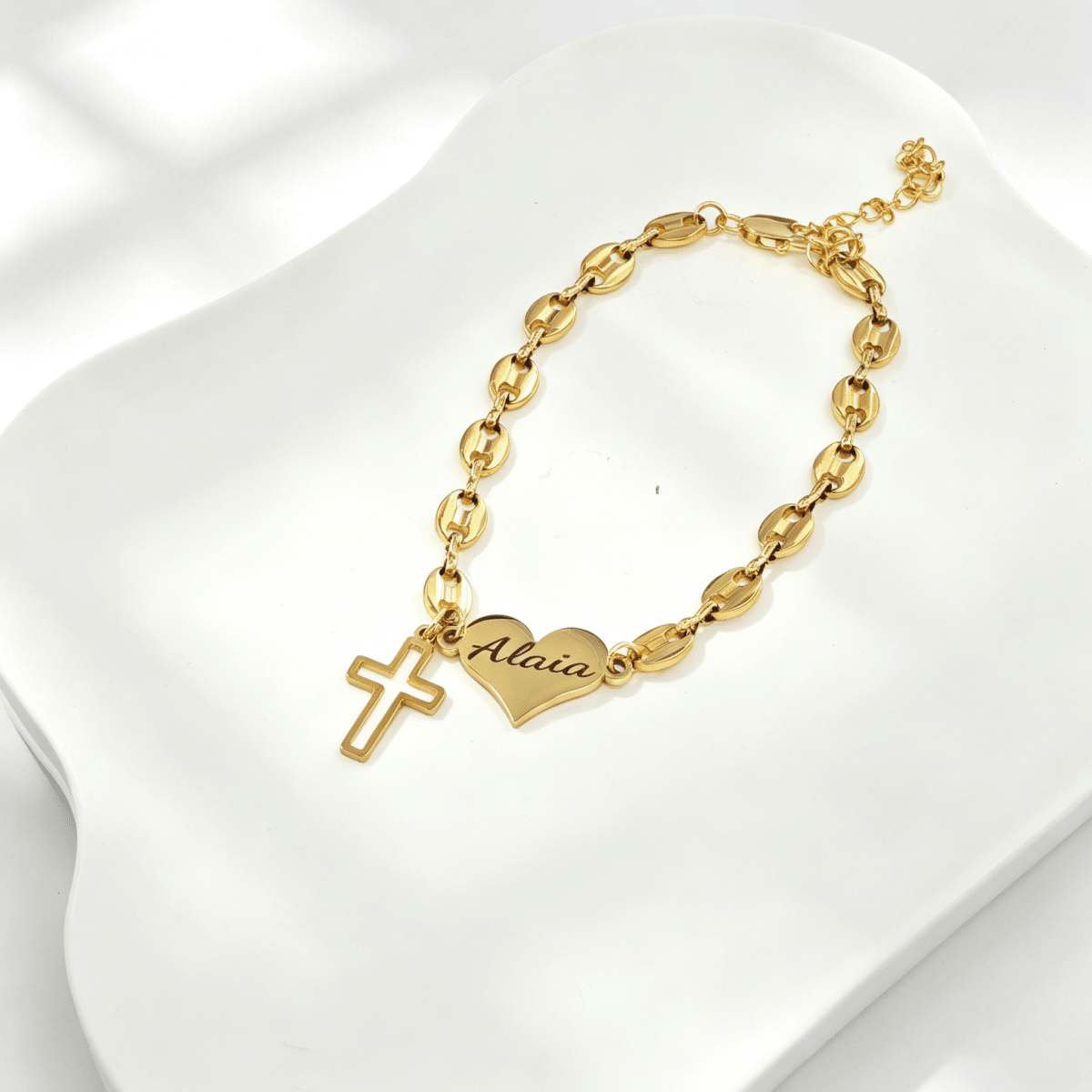 Pig Nose Chain Engravable Heart and Cross Charm Bracelet for Girls - Glaxias
